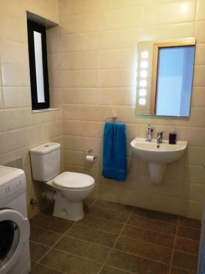 No8 @ Seabreeze Court Appartement Mellieħa Buitenkant foto